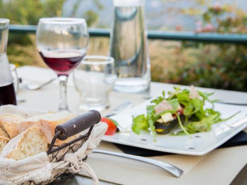 Une Table à Saint-Rémy-de-Provence